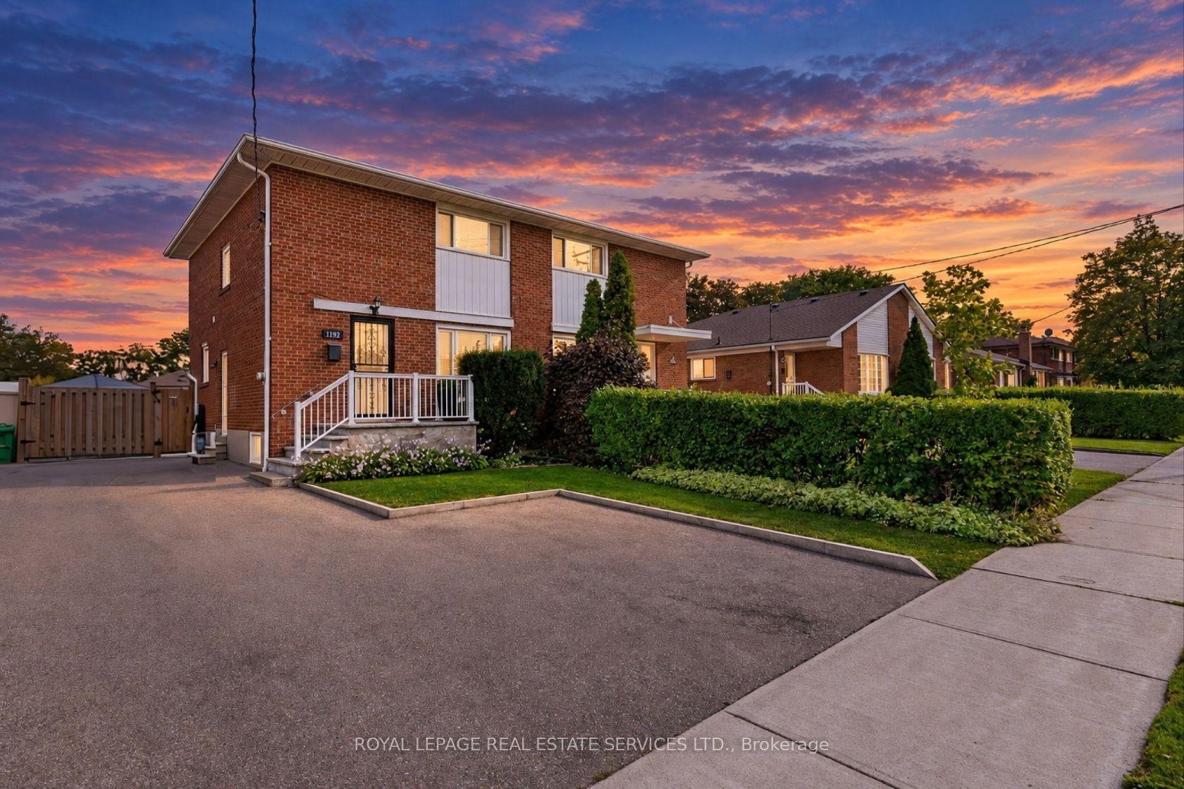 1192 Flagship Drive, Mississauga — Semi-Detached for sale, photo 1