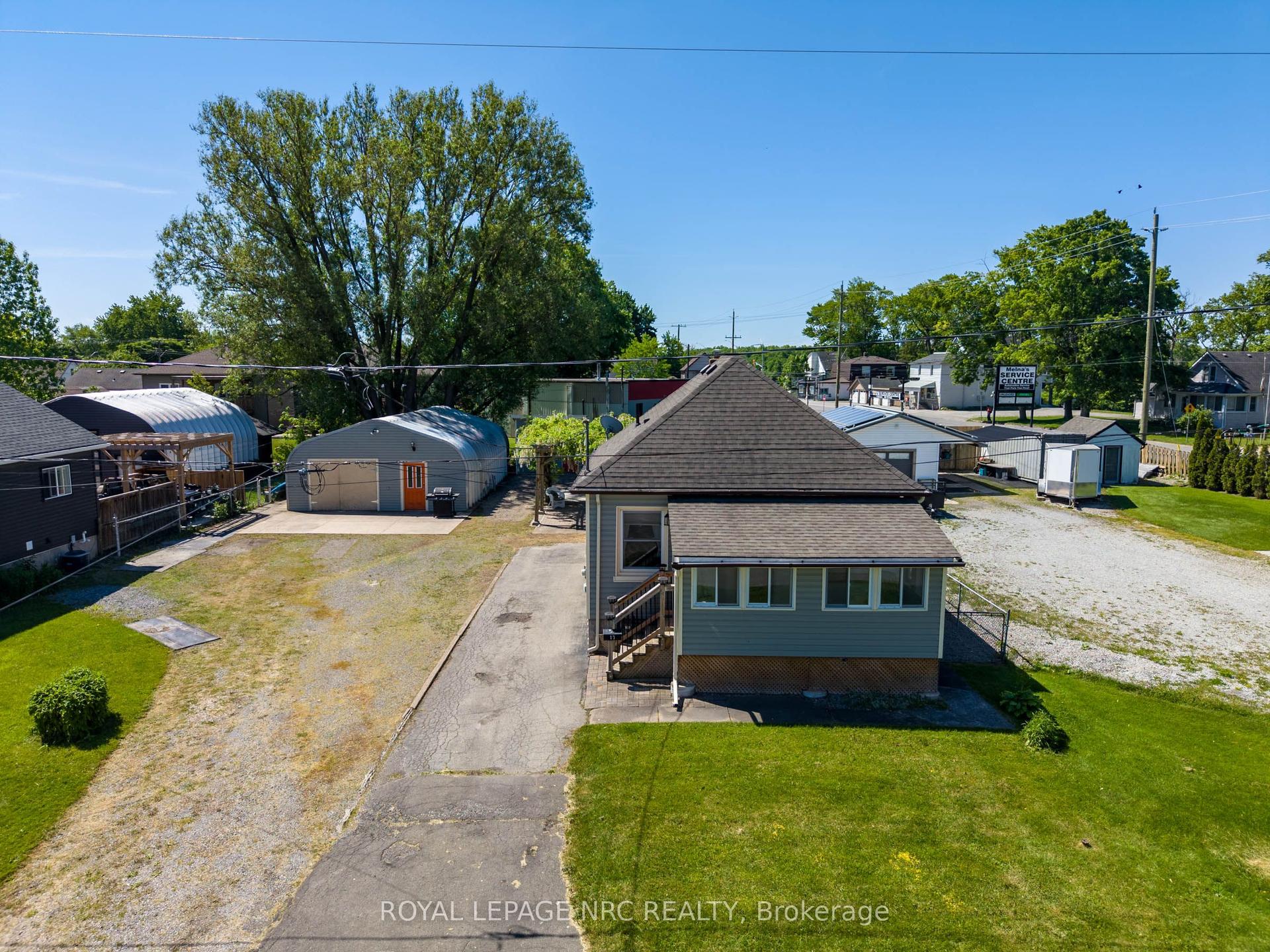 17 HURON Street — photo 1