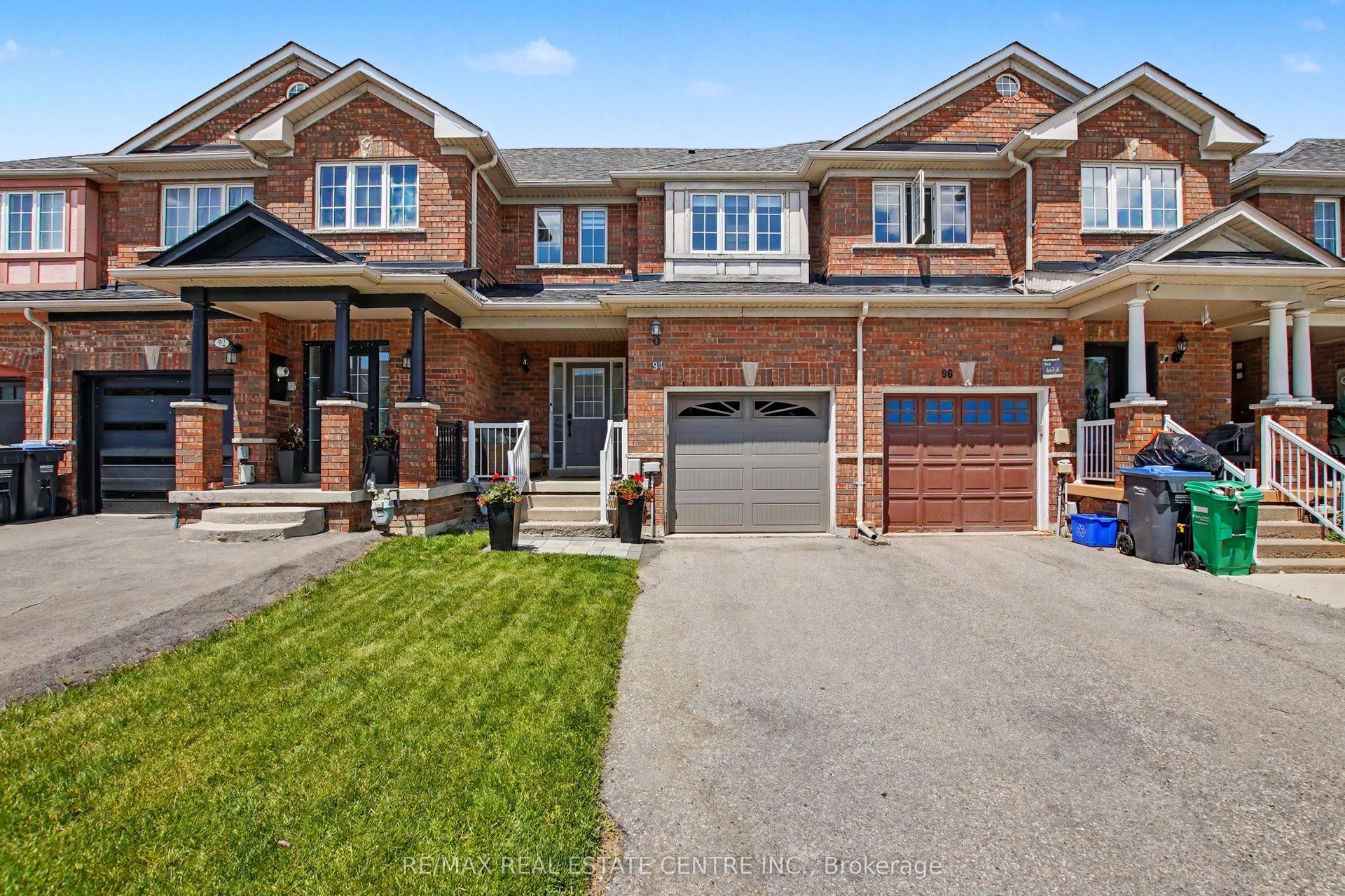 94 Timbertop Crescent, Brampton — Townhouse for sale, photo 1