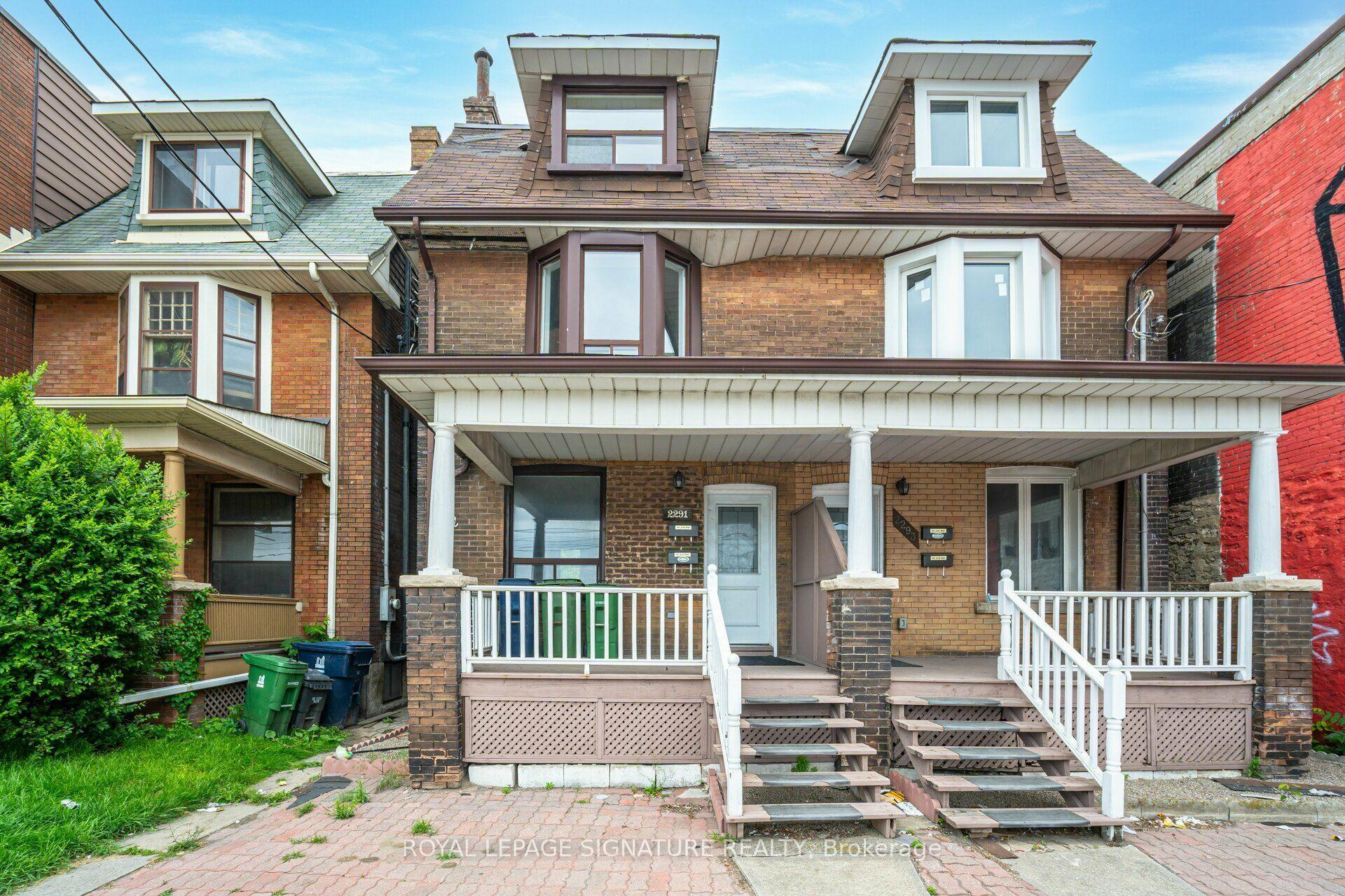 2291 Dundas Street W 2 #2 — photo 1