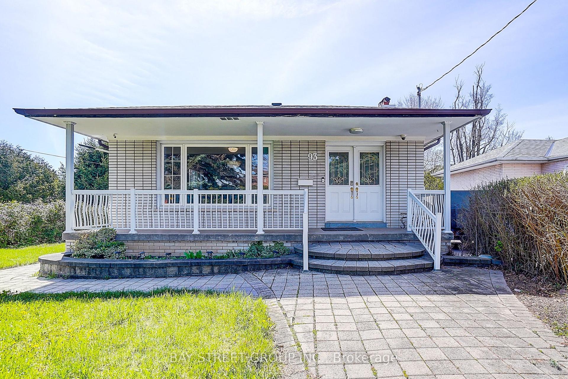 93 Clark Avenue — photo 1
