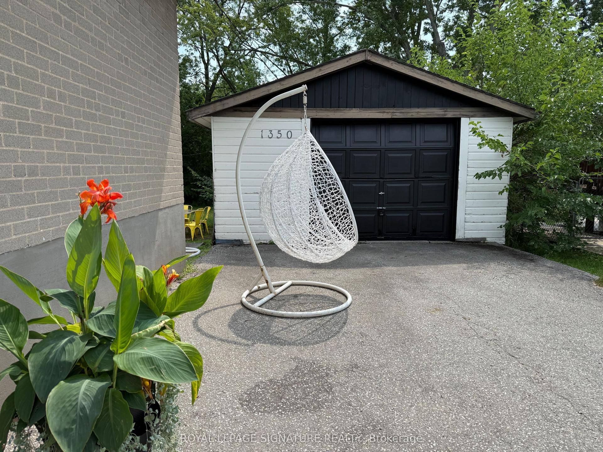 1350 Rebecca Street, Oakville — Detached for sale, photo 1