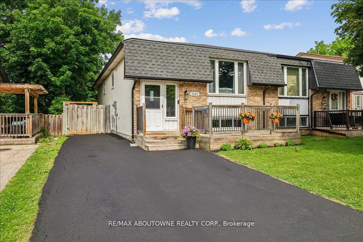 2367 Middlesmoor Crescent — photo 1