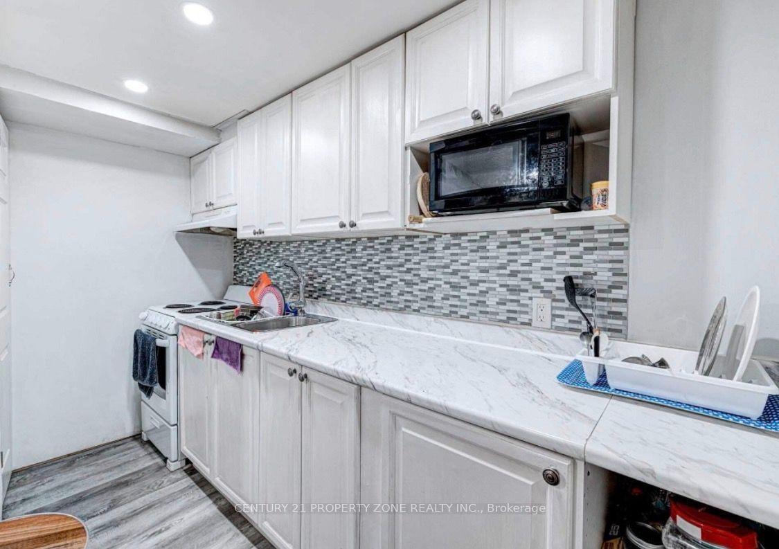 6 Roehampton Crescent W Basement #Basement , Brampton — Detached for lease, photo 1