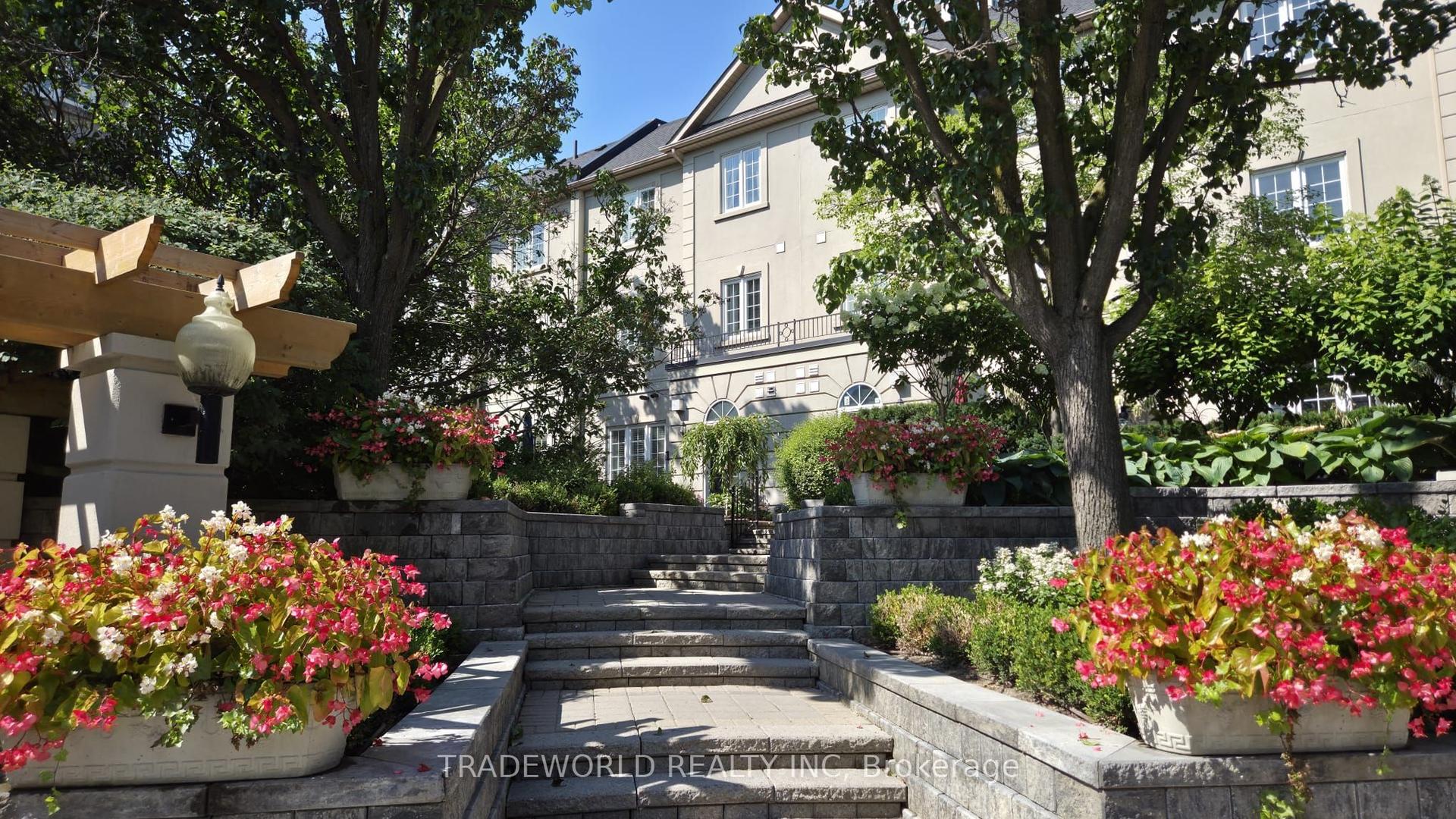 37 Avondale Avenue 513 #513, Toronto — Condo Town for sale, photo 1