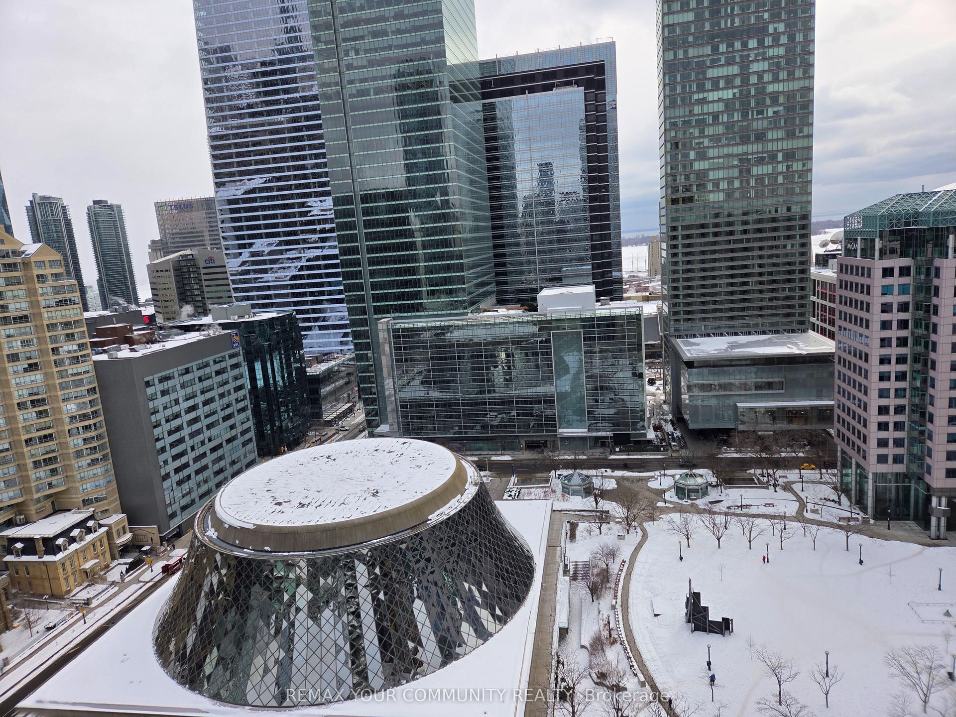 224 King Street W 2107 #2107 — photo 1