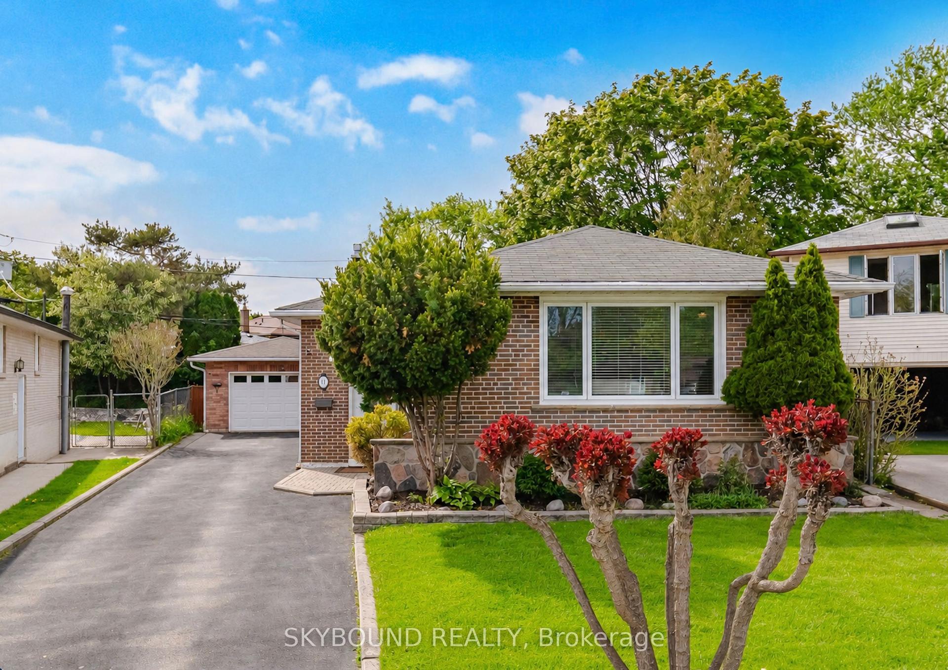 14 Monet Avenue — photo 1