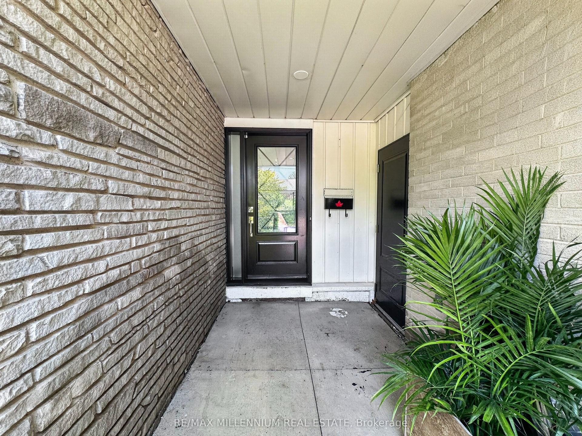 19 Cardwell Street, Orangeville — Detached for sale, photo 1