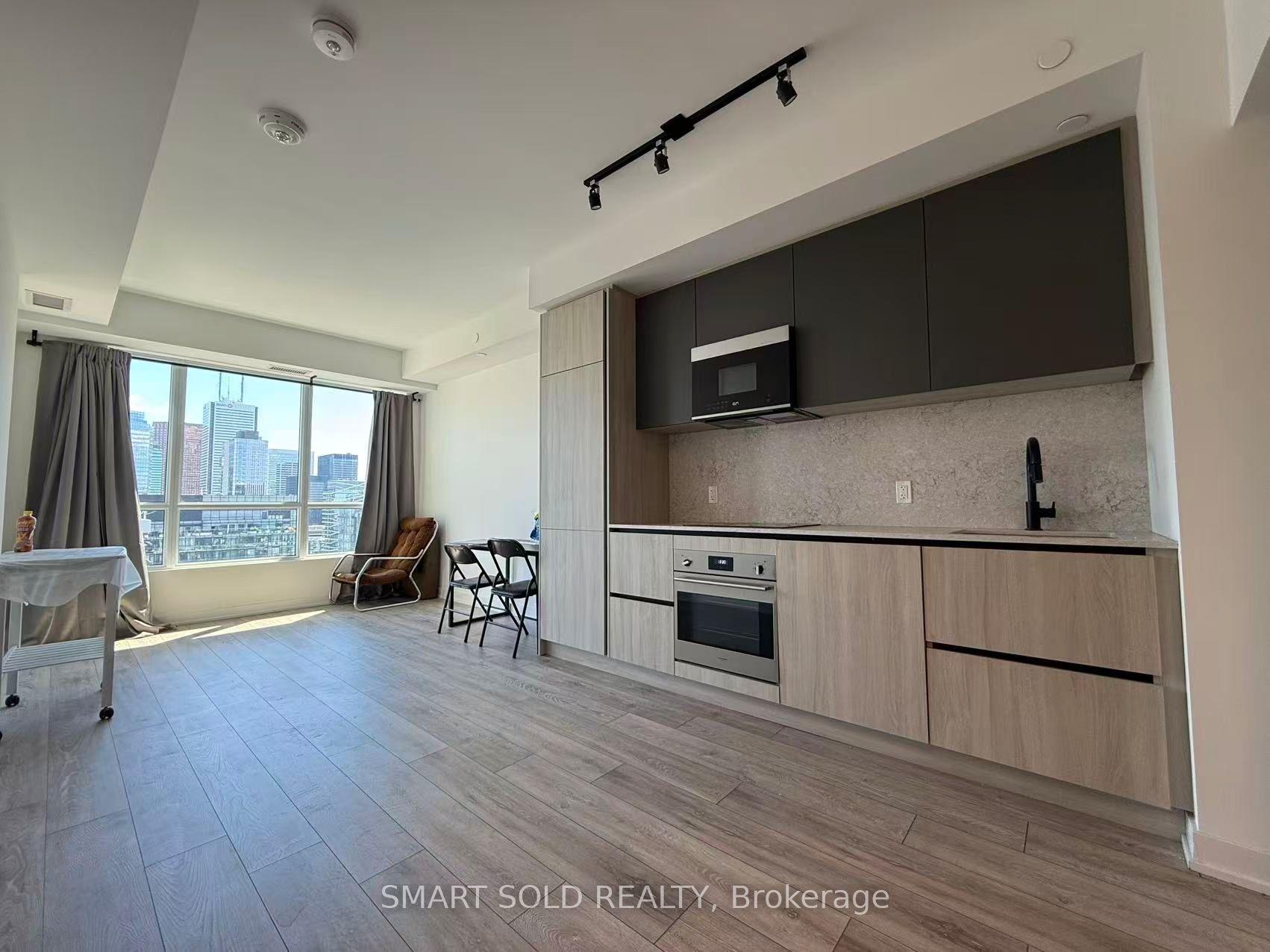108 Peter Street 4903 #4903 — photo 1