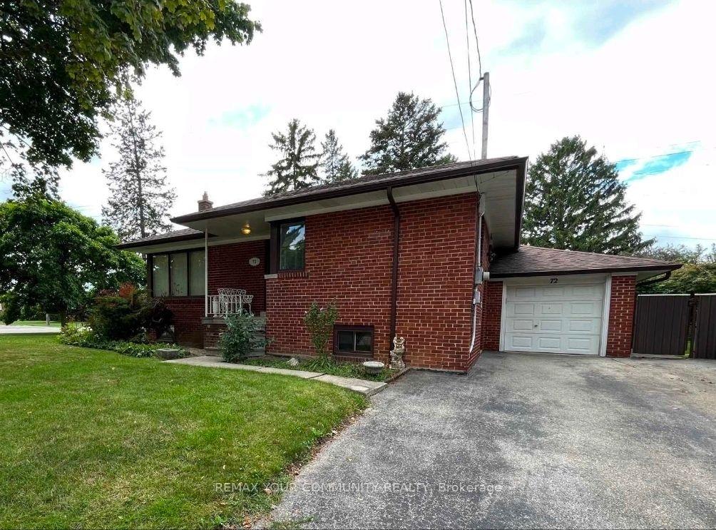 72 Lloyd Manor Road — photo 1