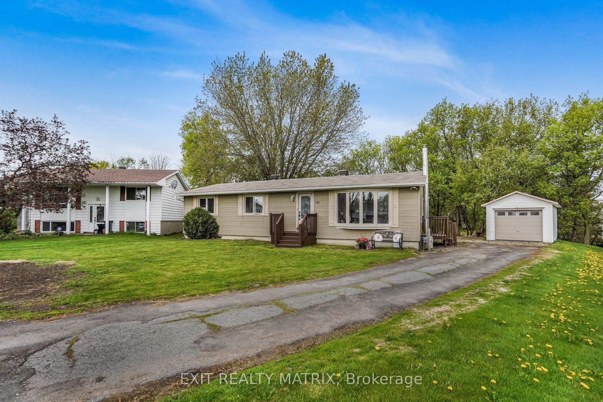 136 Martel Crescent — photo 1