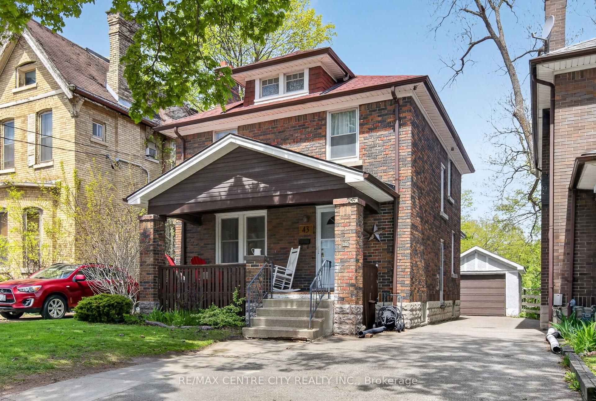 43 Stanley Street, London South — Detached for sale, photo 1