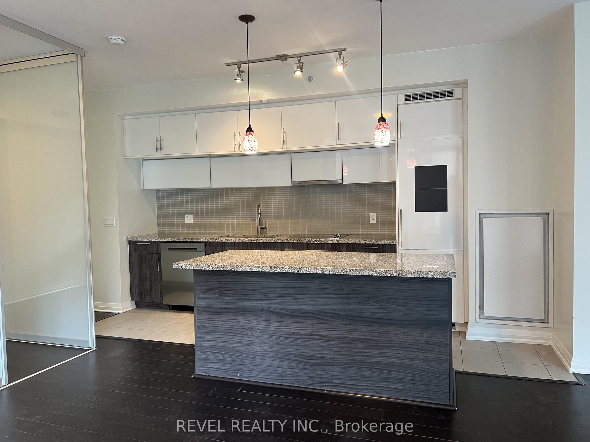 8 Mercer Street 405 #405 — photo 1