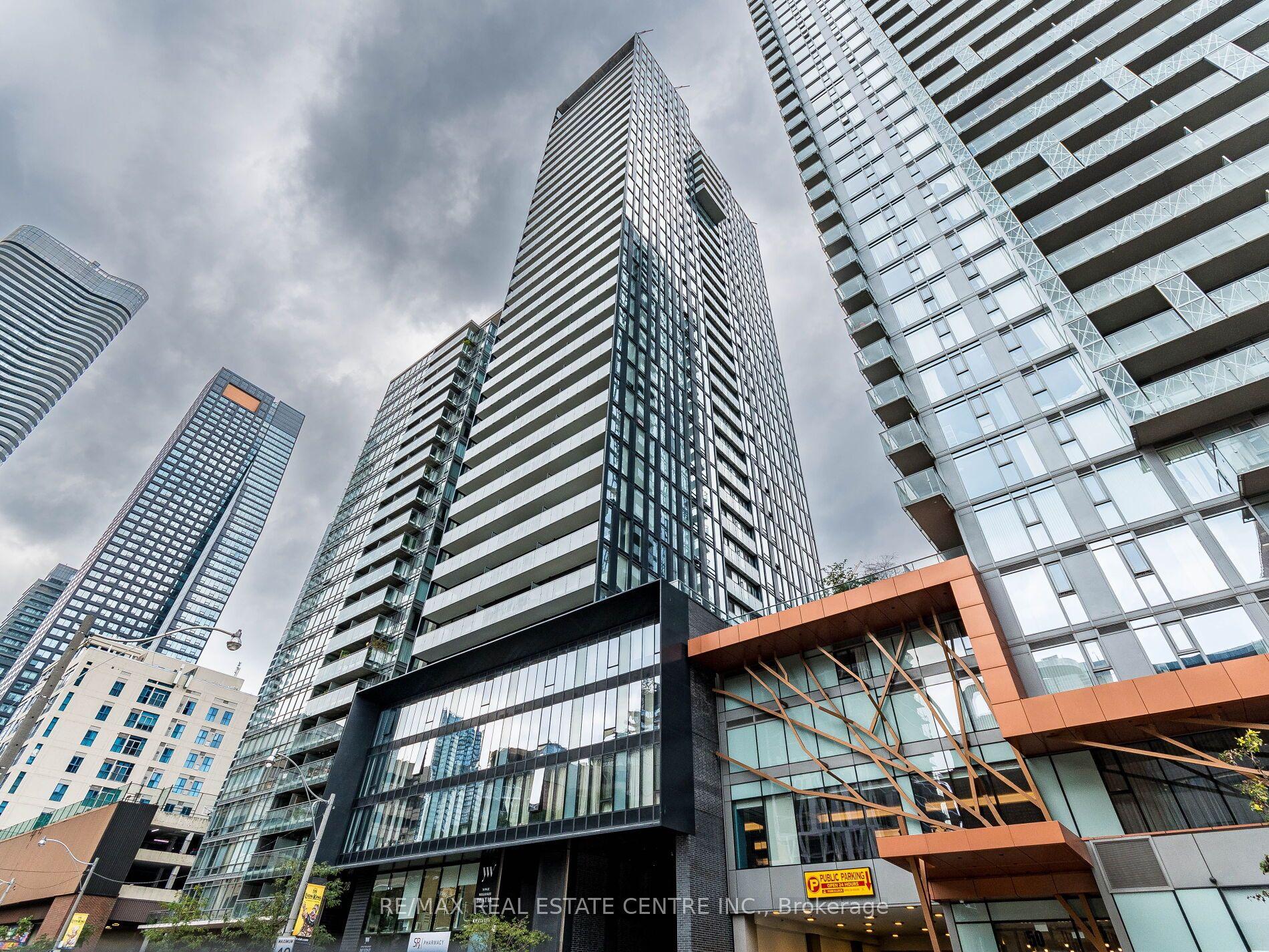 28 Wellesley Street 3302 #3302 — photo 1