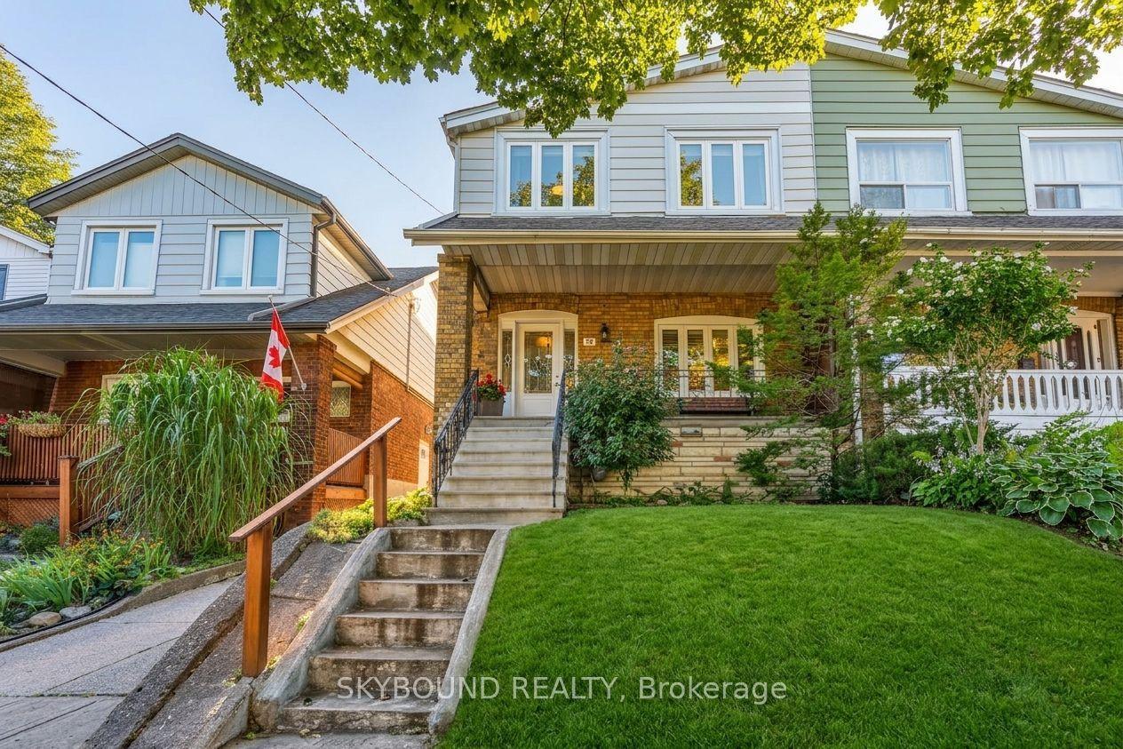 30 Woodmount Avenue, Toronto — Semi-Detached for sale, photo 1