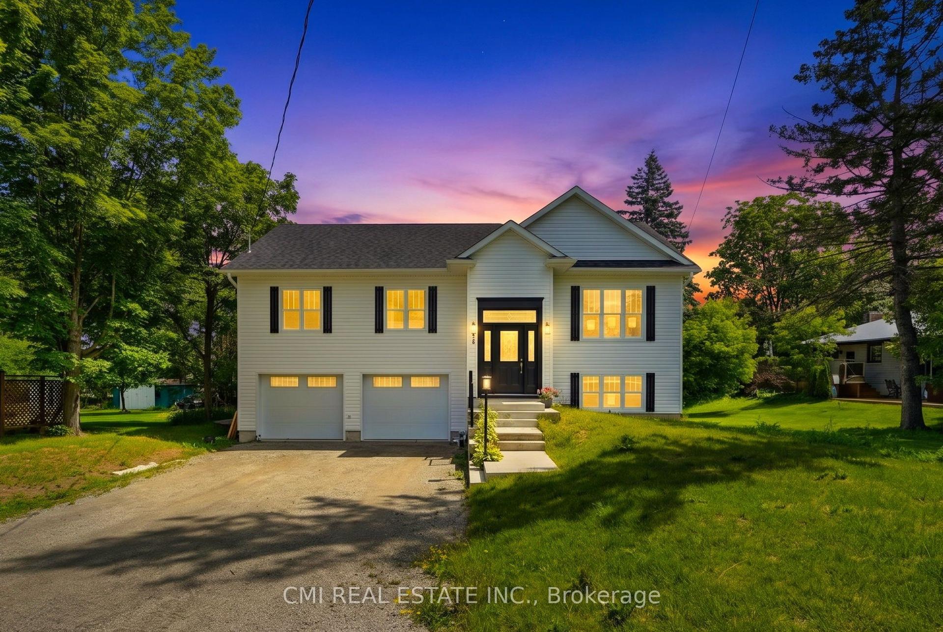 753 Fifth Avenue, Tay — Detached for sale, photo 1