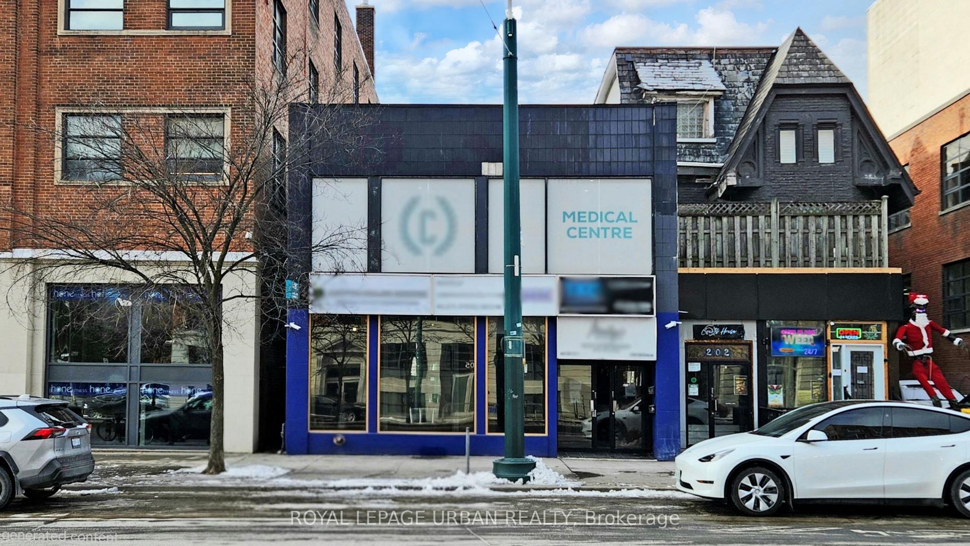 200 Spadina Avenue — photo 1