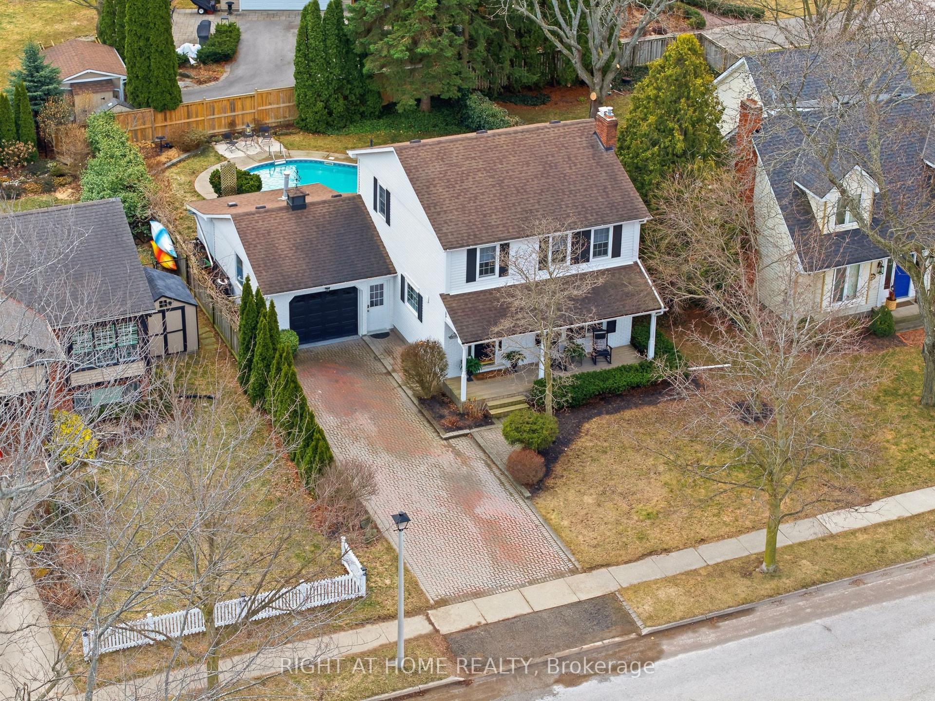 620 Charlotte Street — photo 1