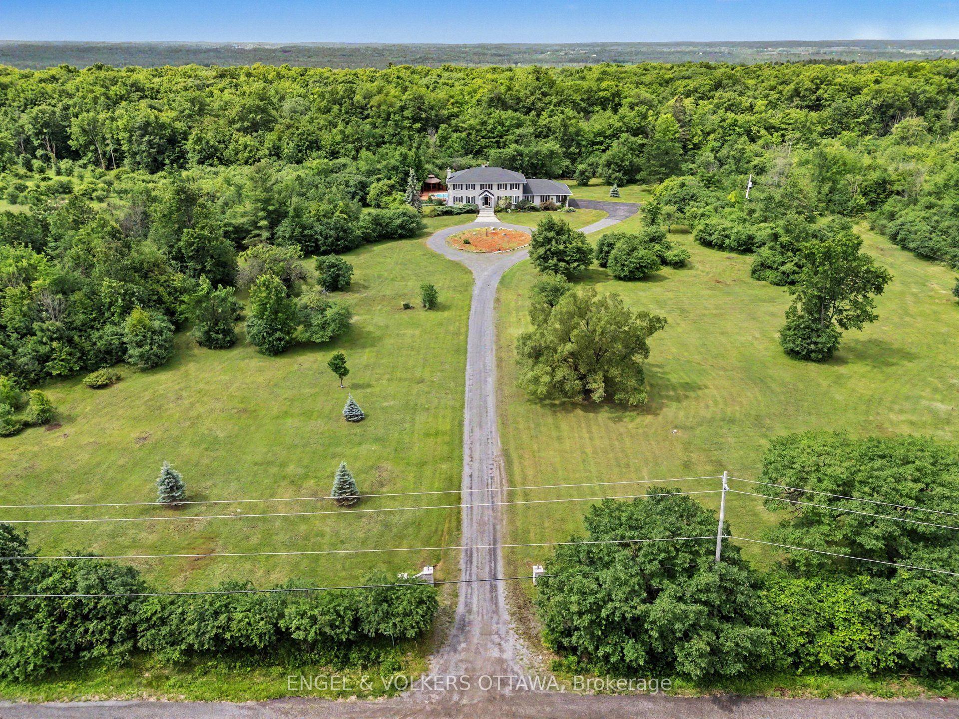 2025 Sixth Line Road N, Kanata — Detached for sale, photo 1