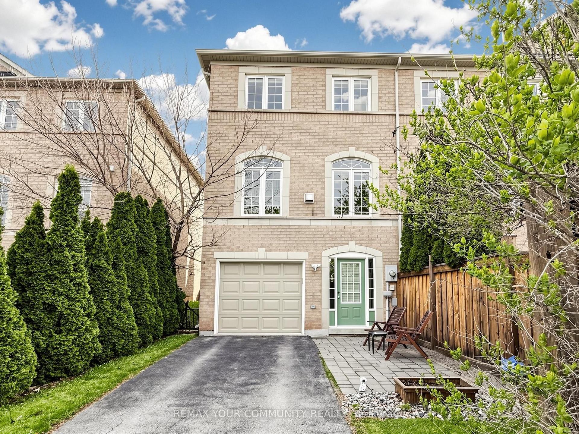 2327 Sutton Drive — photo 1