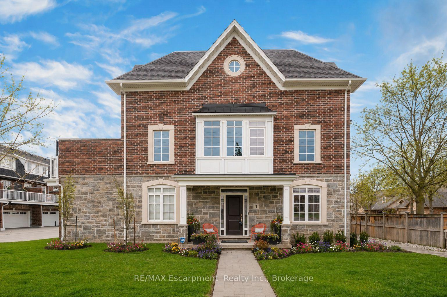 2362 New Street 1 #1 — photo 1