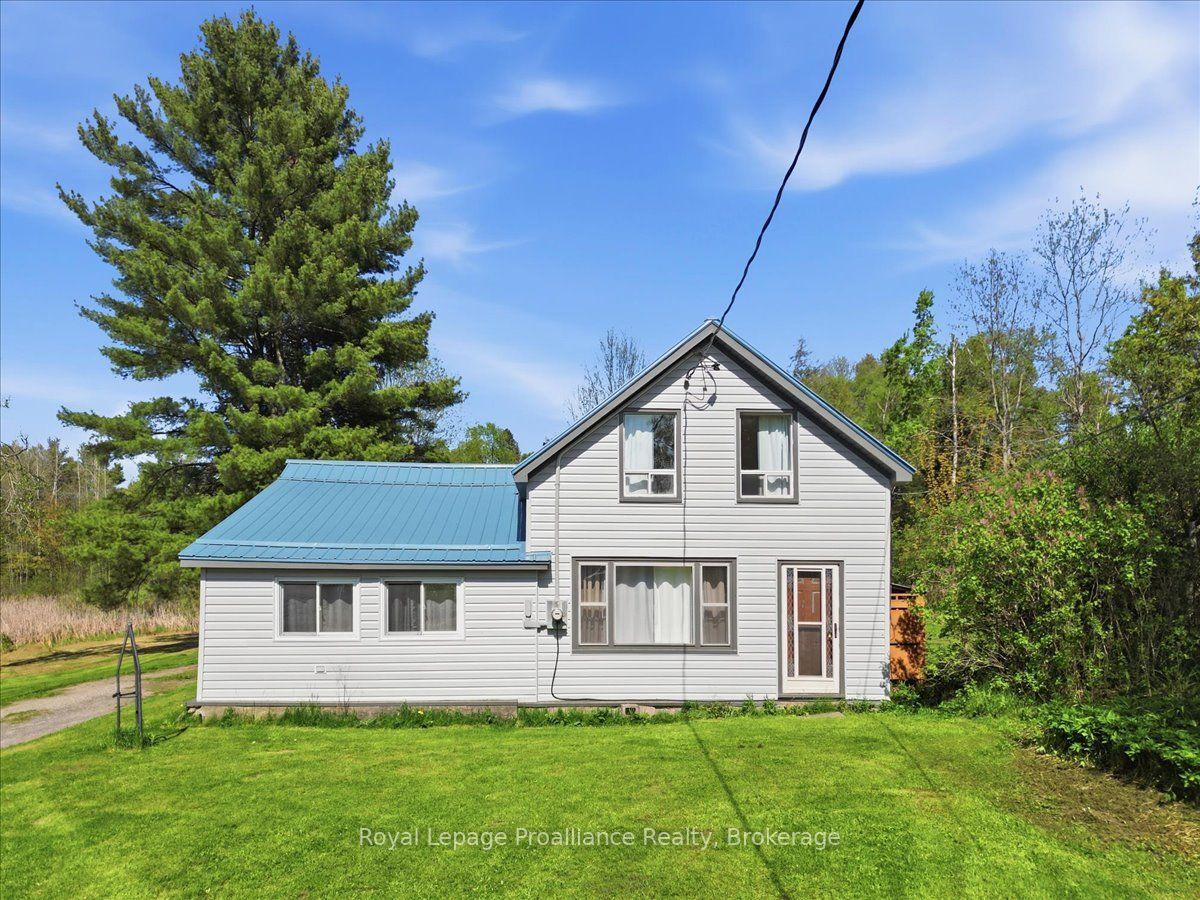 23 Brown Avenue — photo 1