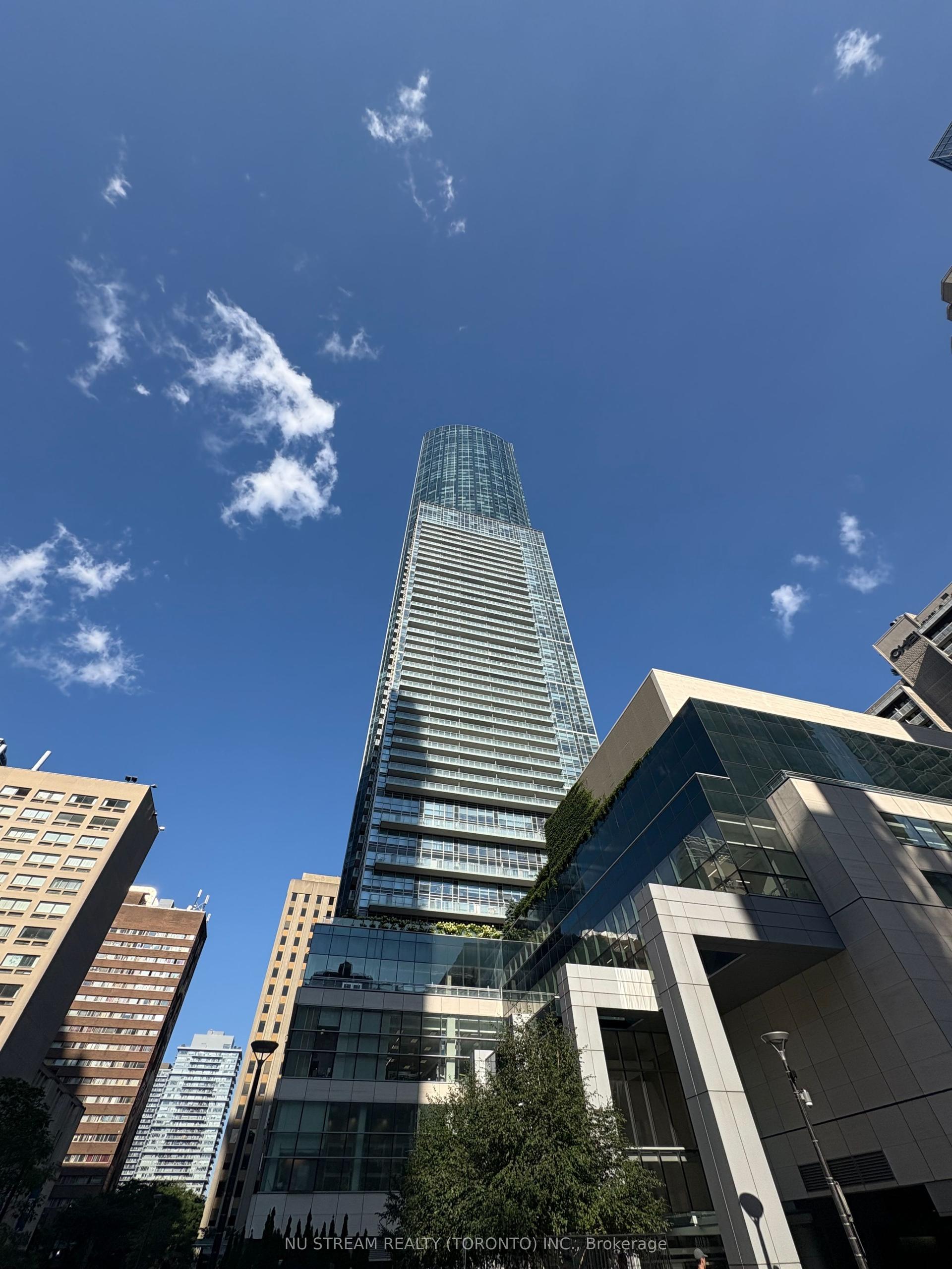 384 Yonge Street 59 #59, Toronto — Commercial for sale, photo 1