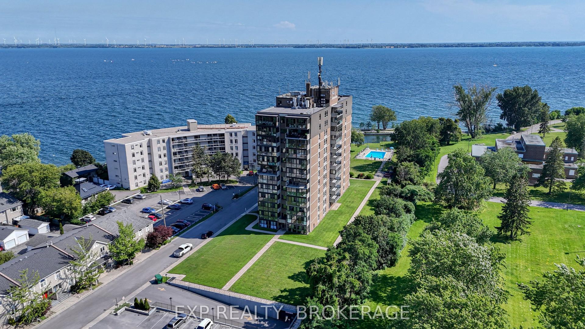 2 MOWAT Avenue 202 #202, Kingston — Condo for sale, photo 1