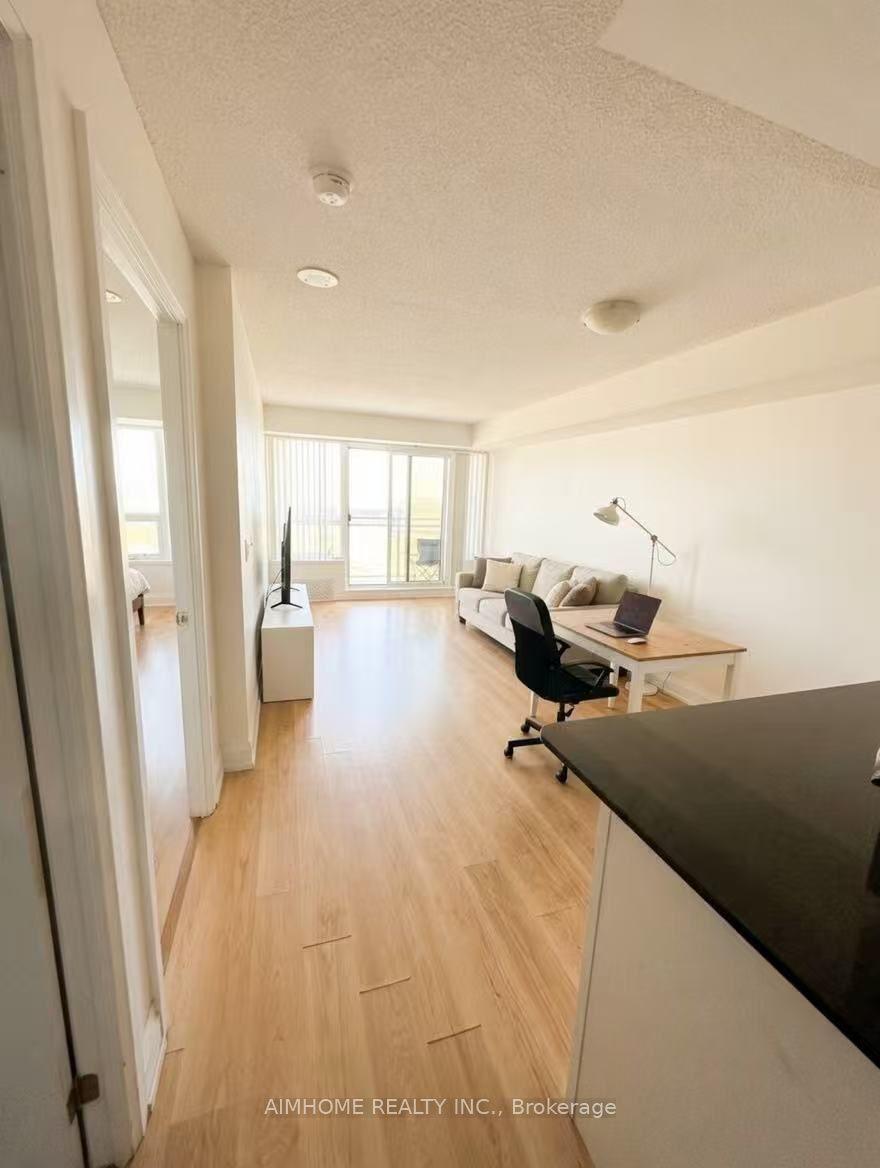 1070 Sheppard Avenue W 1207 #1207 — photo 1