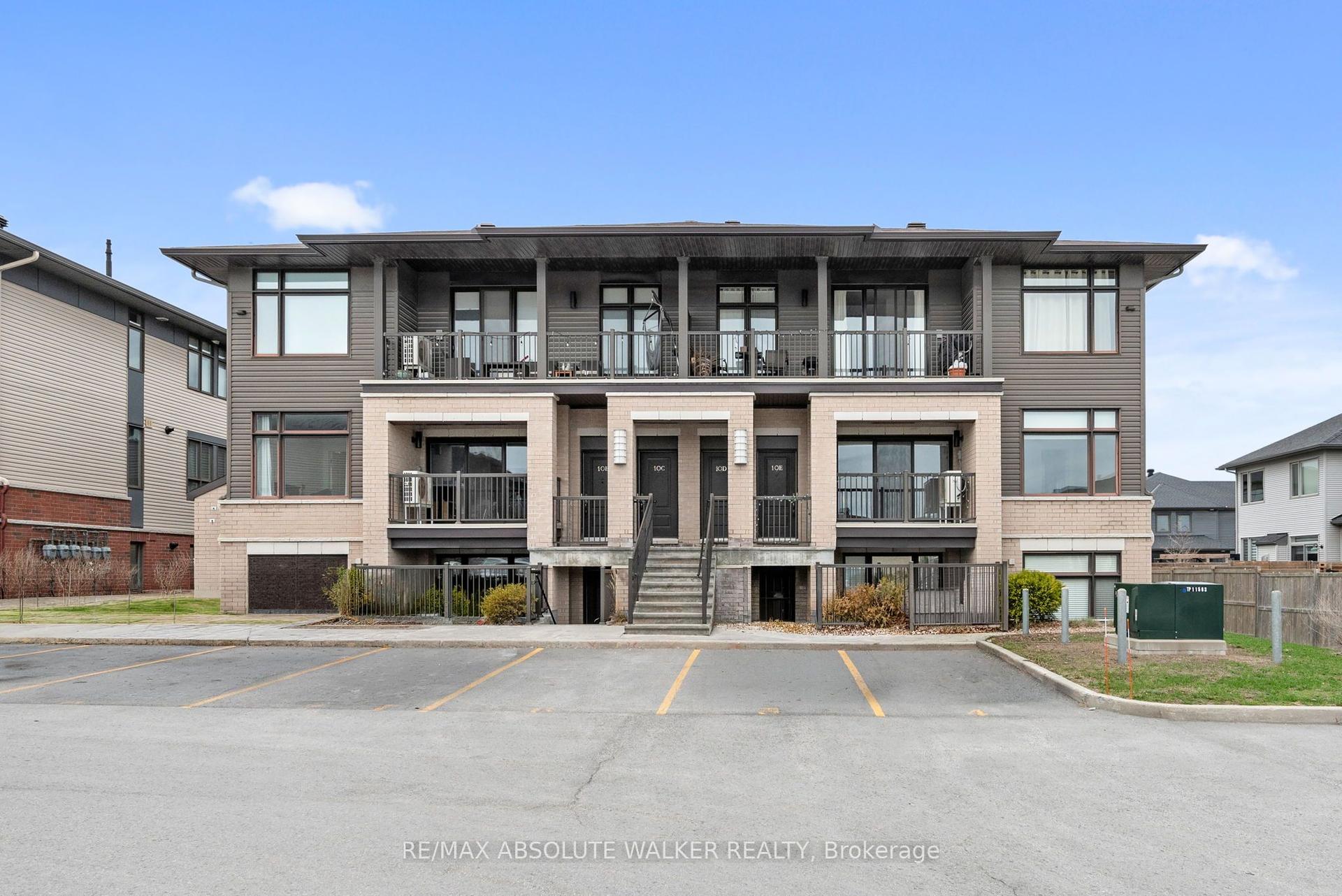 10 Jaguar Private E #E — photo 1