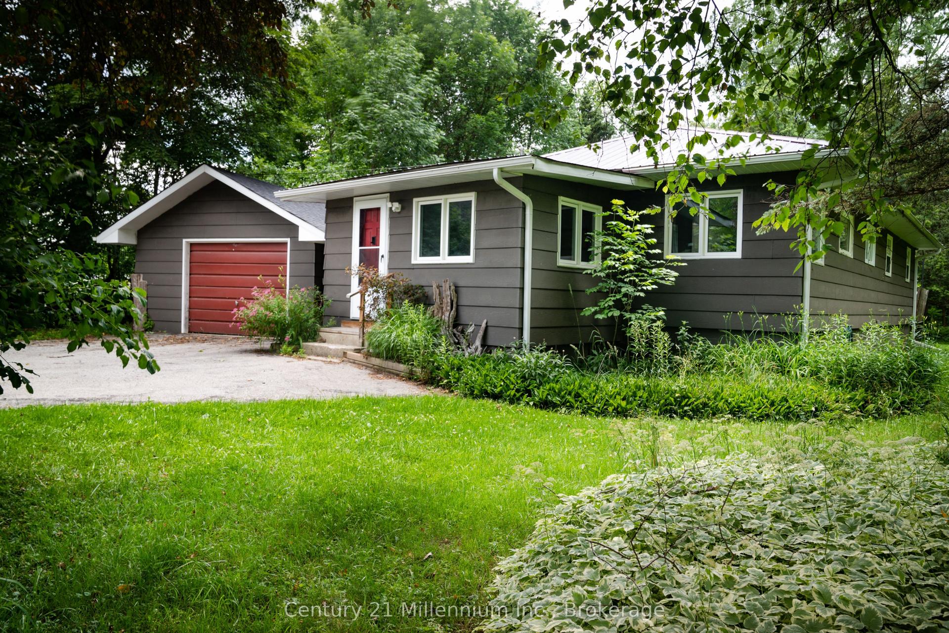 175134 Grey Road 30 Road, Grey Highlands — Detached for sale, photo 1