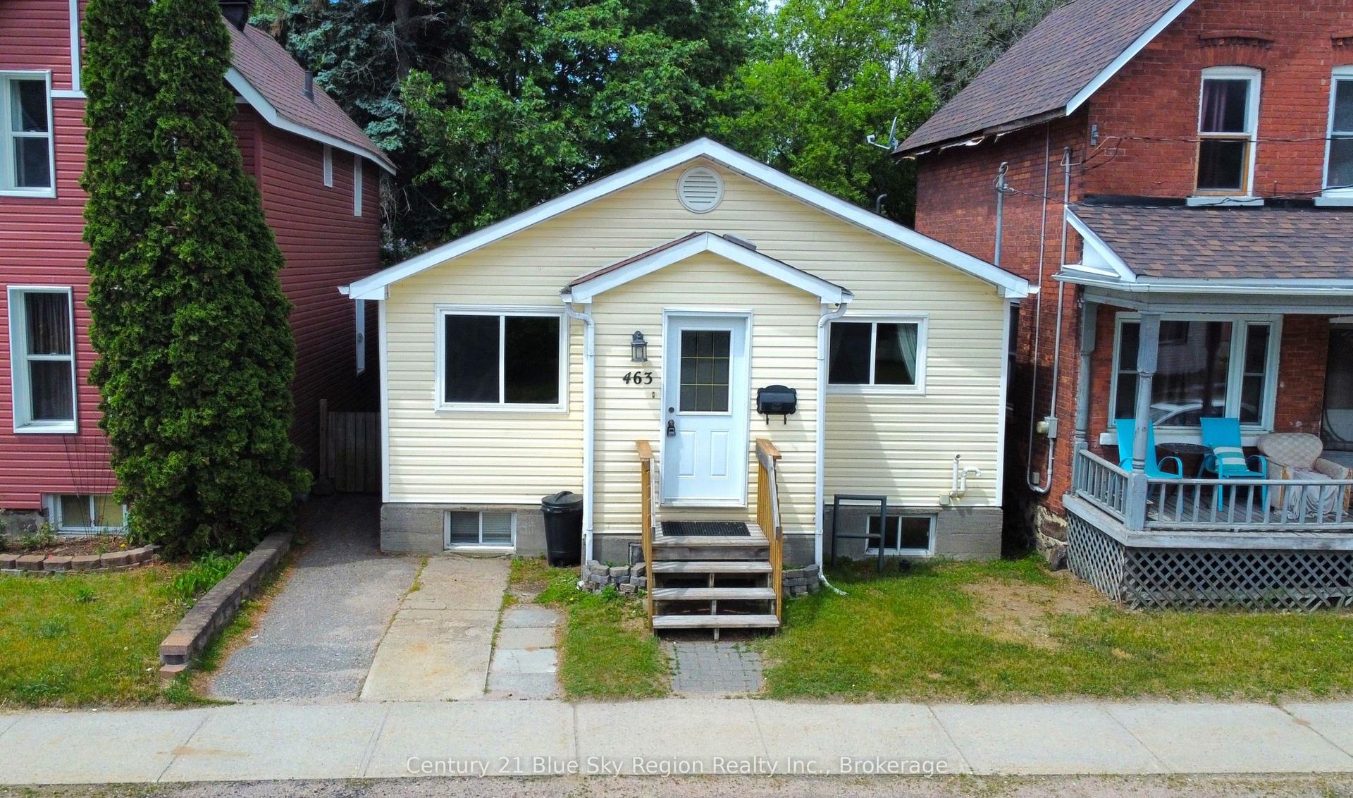 463 Mcleod Street — photo 1