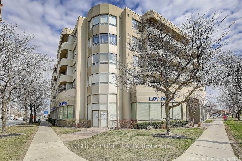 215-555 Wilson Heights Boulevard — photo 1