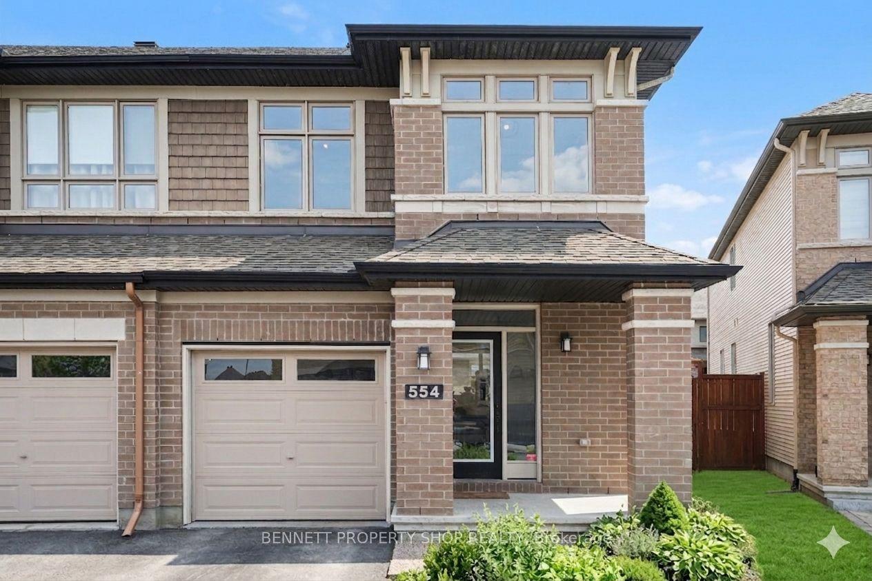 554 Stargazer Crescent — photo 1