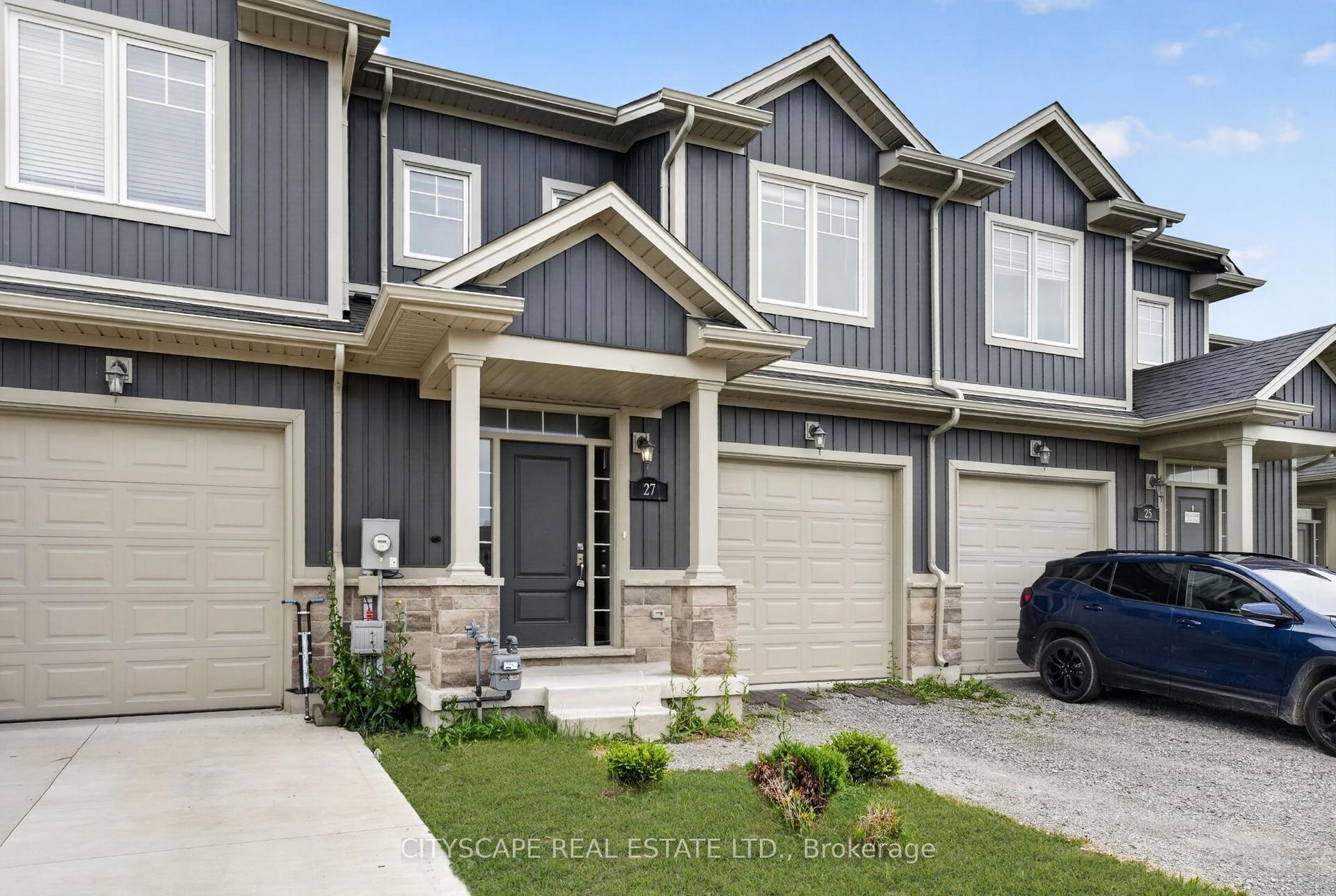 27 Lamb Crescent, Thorold — Townhouse for sale, photo 1