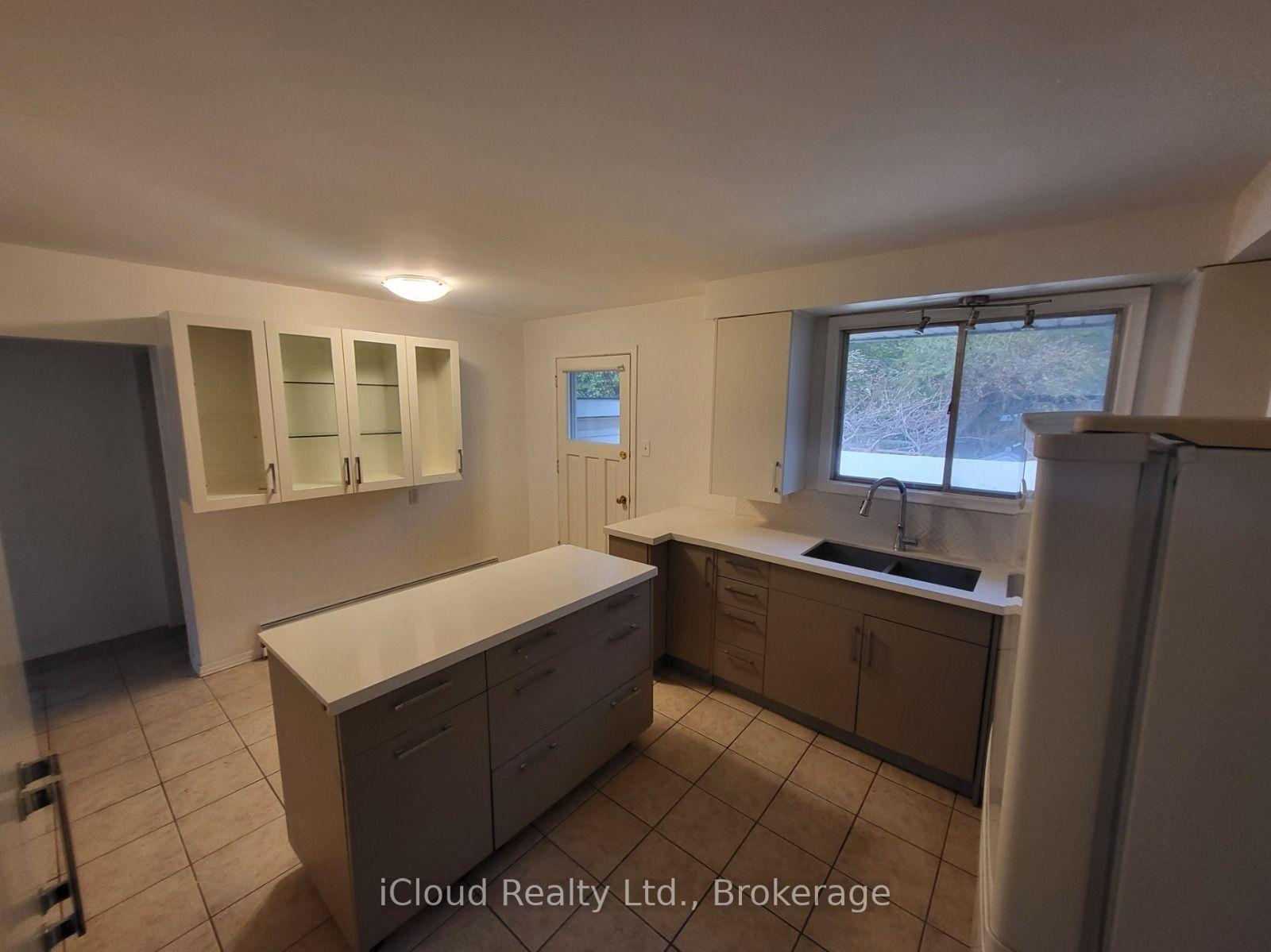 536 Glen Forrest Boulevard — photo 1