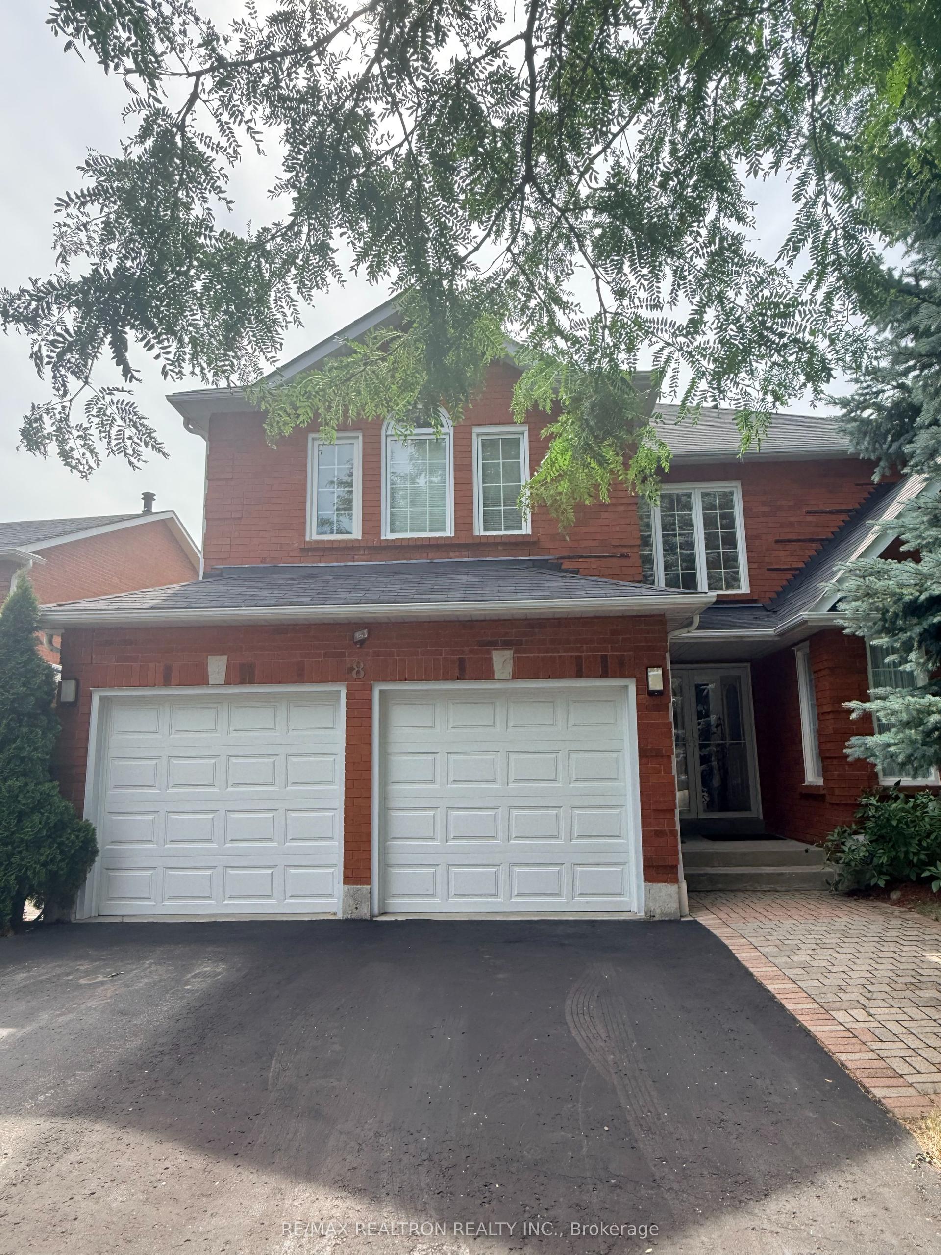 8 Watersdown Crescent, Whitby — Detached for sale, photo 1