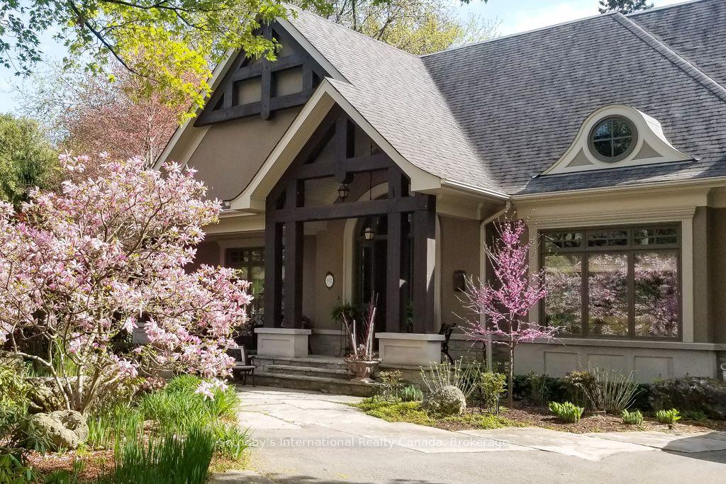 552 Bobolink Road — photo 1