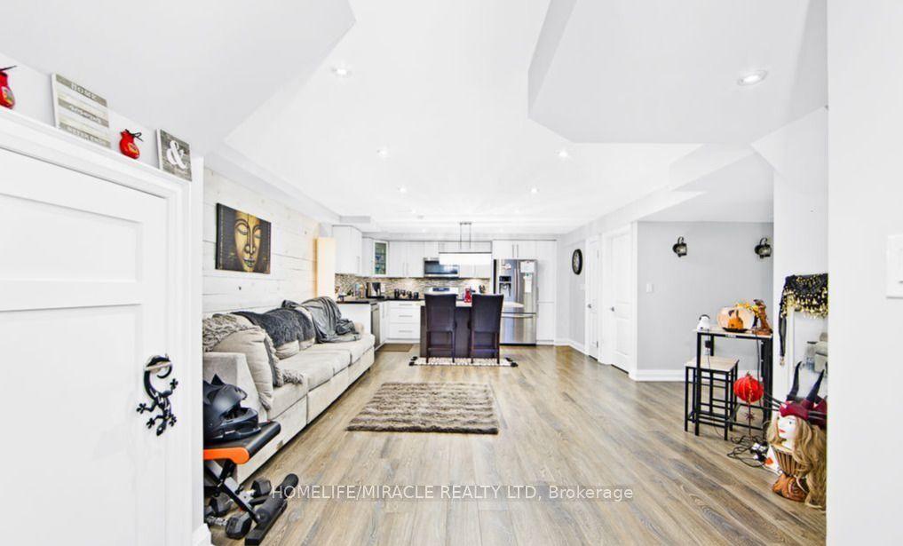 75 Jewelwing Court lower #lower — photo 1