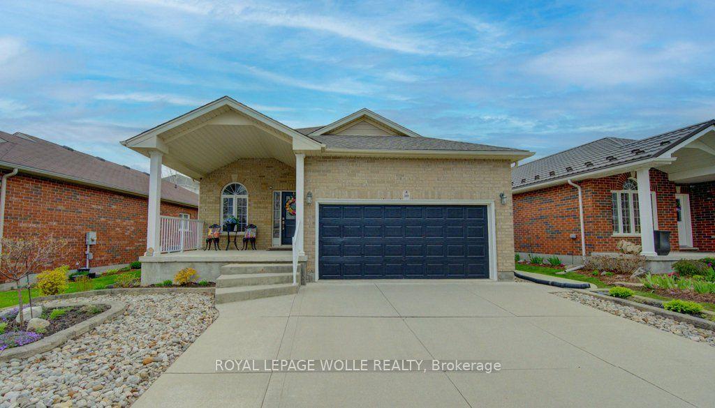 369 Zeller Drive — photo 1
