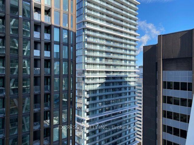 230 Simcoe Street 2911 #2911, Toronto — Condo for lease, photo 1