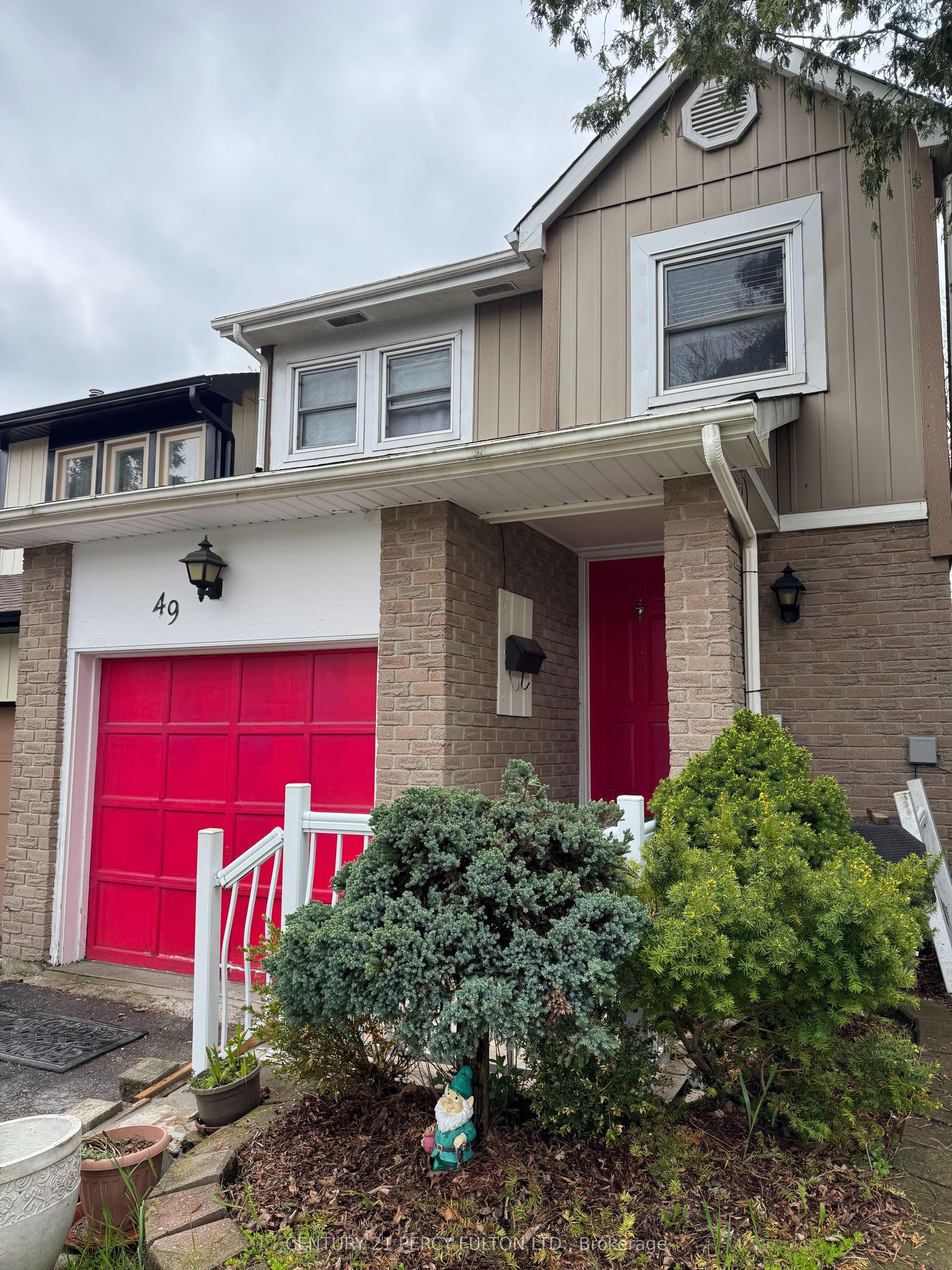49 Croach Crescent — photo 1