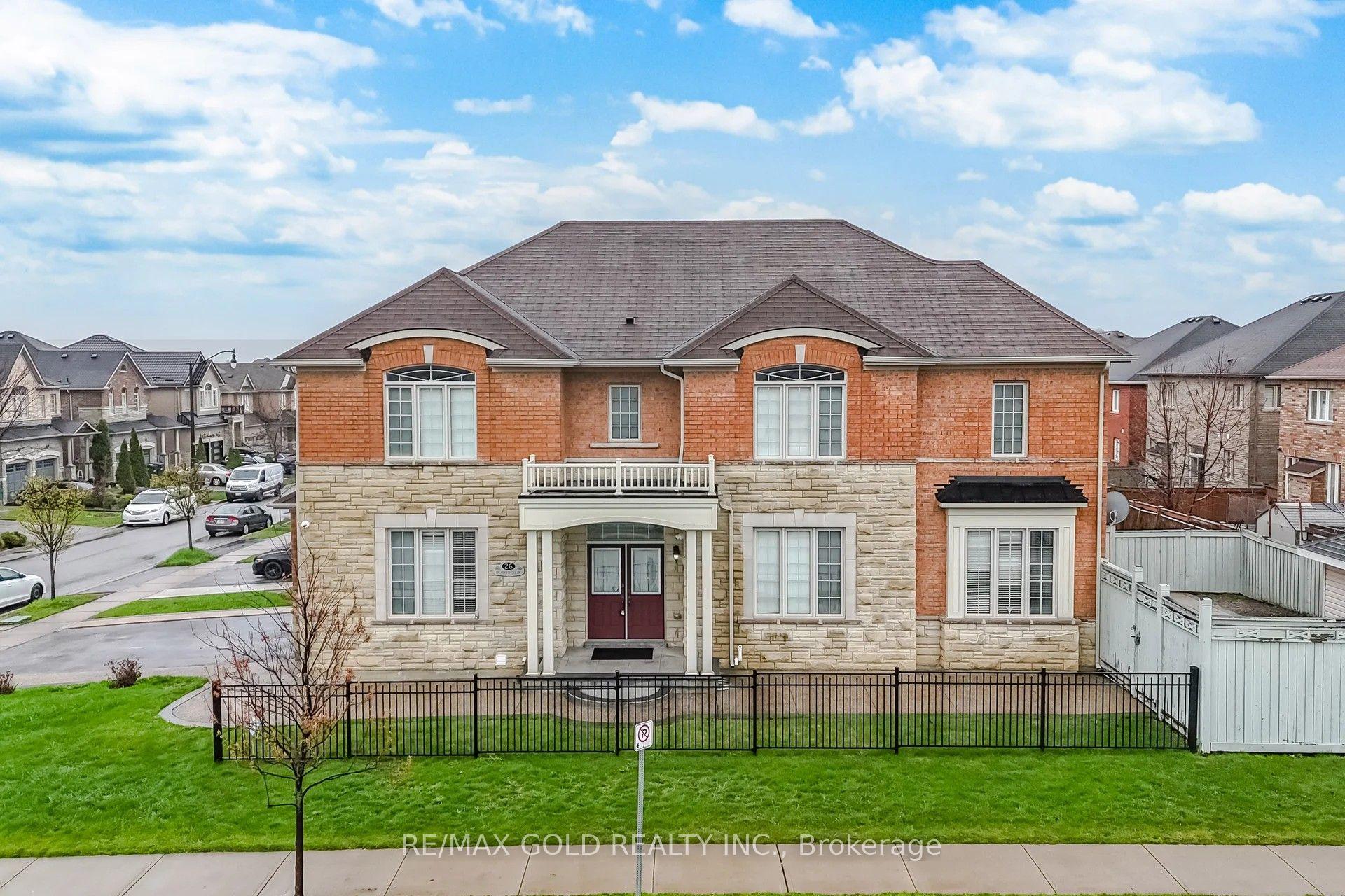 26 Drummondville Drive — photo 1