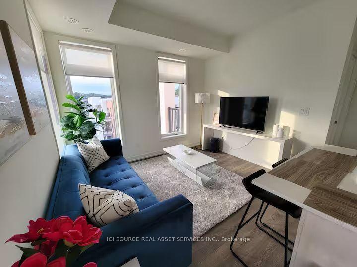 135 Canon Jackson Drive 506 #506, Toronto — Condo for lease, photo 1