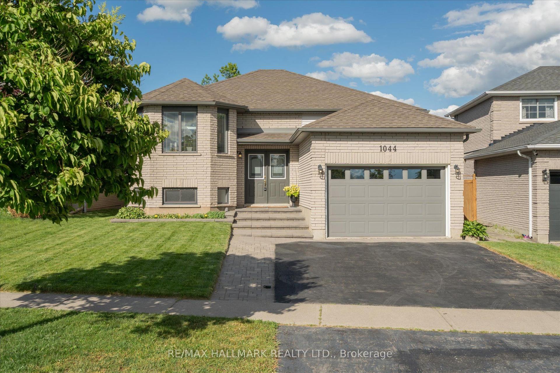 1044 Ridell Avenue — photo 1