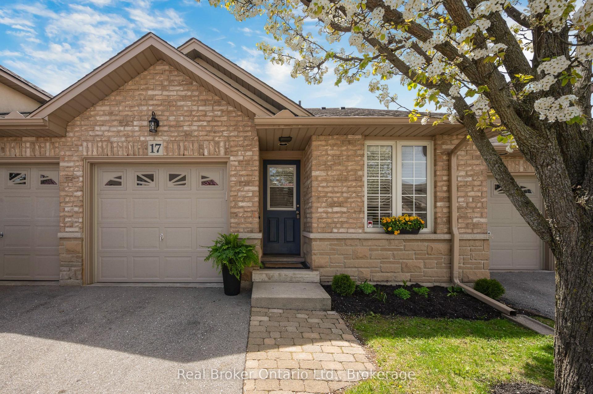 751 Rymal Road W 17 #17 — photo 1