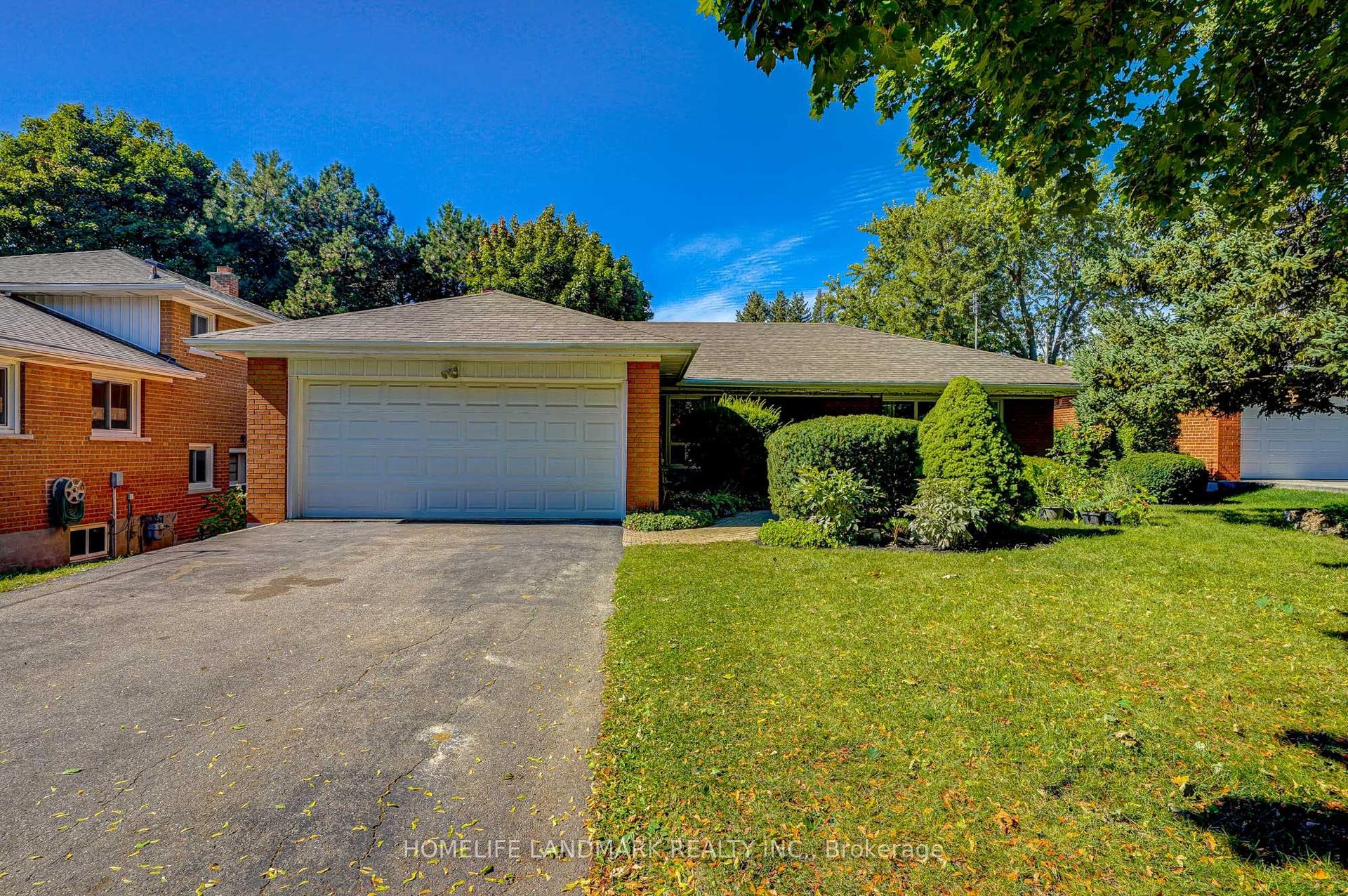 20 Goodview Road, Toronto — Detached for lease, photo 1