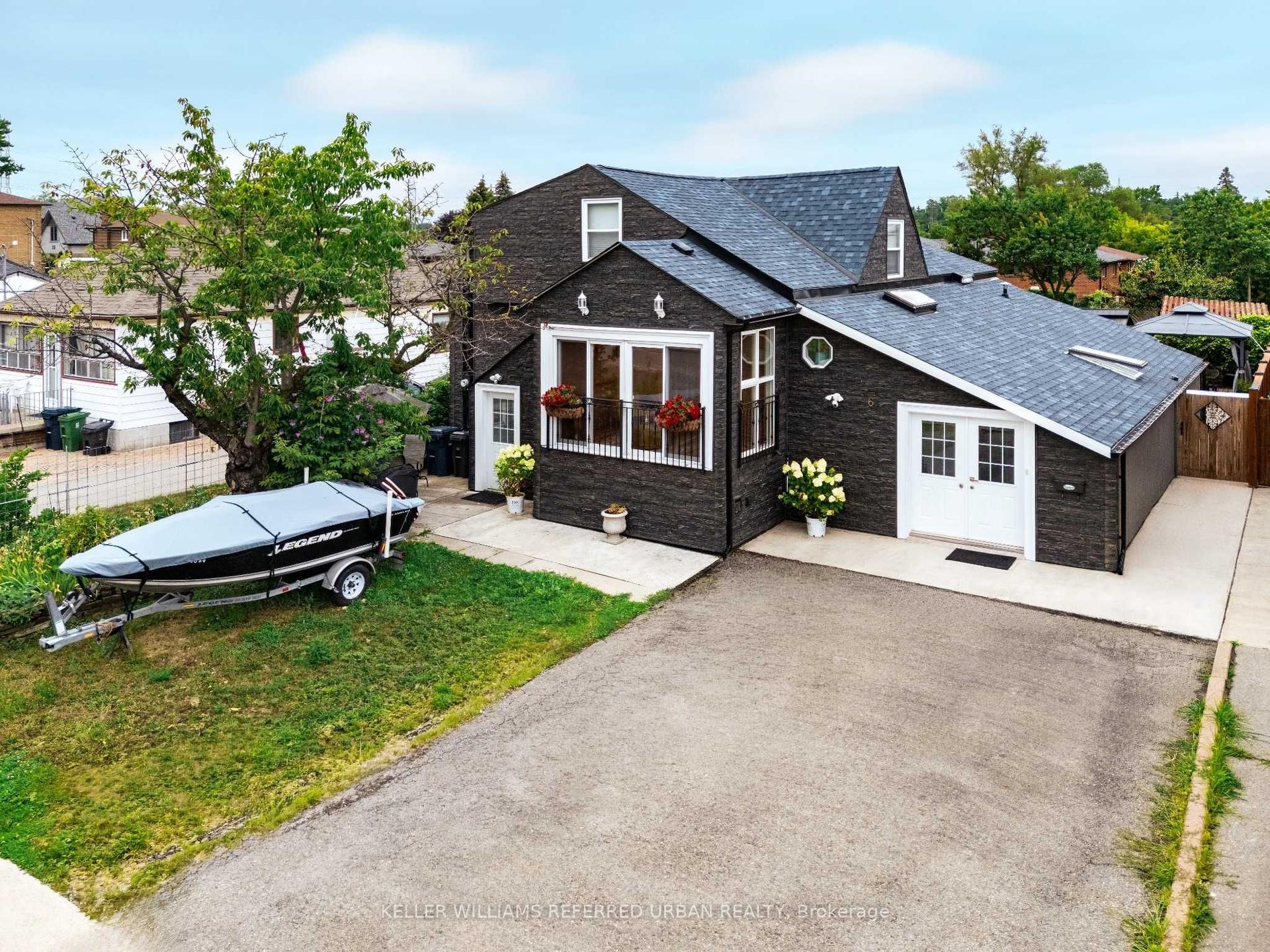 6 Elmhurst Drive, Toronto — Detached for sale, photo 1