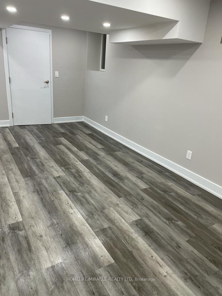 25 Wasaga Road, Brampton — Semi-Detached for lease, photo 1