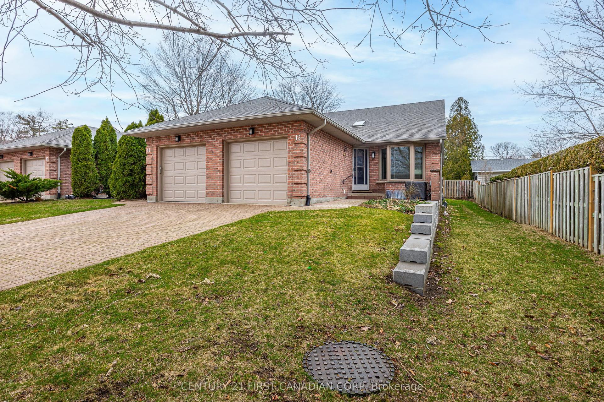 90 Ontario Street S 12 #12 — photo 1